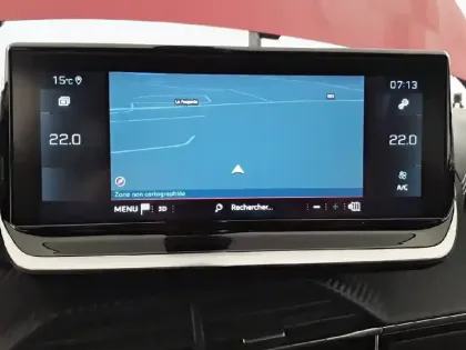 Photo 14 Peugeot 2008  PureTech 130 S&S EAT8