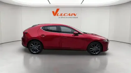 Photo 8 Mazda Mazda3 Gén. IV Ph1 Takumi 5