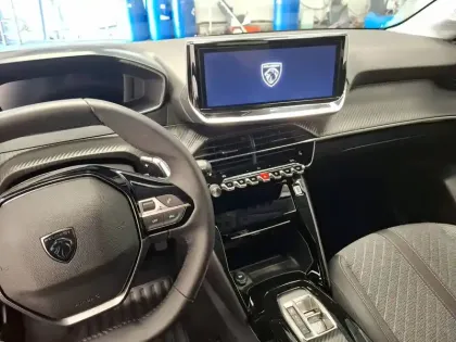 Photo 8 Peugeot 208  Hybrid 100 e-DCS6