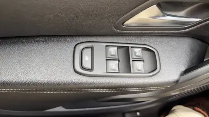 Photo 101 Dacia Duster  Blue dCi 115 4x2