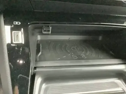 Photo 20 Peugeot 2008  Hybrid 145 e-DCS6