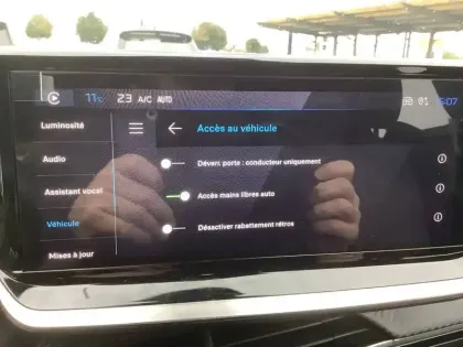 Photo 21 Peugeot 2008  Hybrid 145 e-DCS6