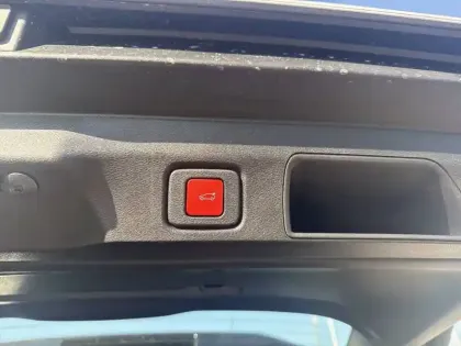 Photo 19 Jeep Compass  1.2 Turbo T3 145 ch BVR6 e-Hybrid 4x2