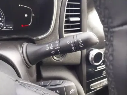 Photo 21 Renault Megane  IV Berline Blue dCi 115