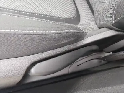 Photo 17 Renault Megane  IV Berline Blue dCi 115