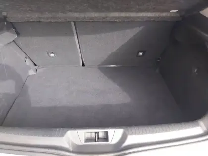 Photo 11 Renault Megane  IV Berline Blue dCi 115