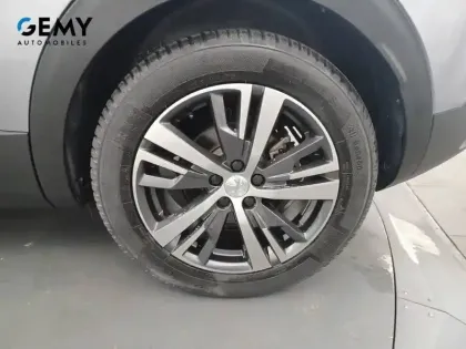 Photo 32 Peugeot 3008  Hybrid 225 e-EAT8