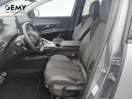 Photo 52 Peugeot 3008  Hybrid 225 e-EAT8