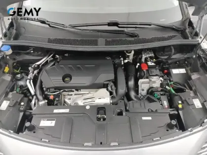 Photo 33 Peugeot 3008  Hybrid 225 e-EAT8