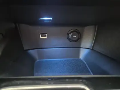 Photo 63 Peugeot 3008  Hybrid 180 e-EAT8