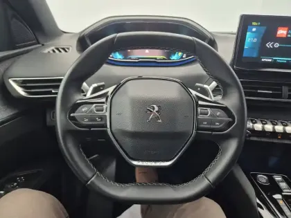 Photo 40 Peugeot 3008  Hybrid 180 e-EAT8