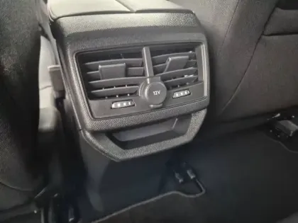 Photo 45 Peugeot 3008  Hybrid 180 e-EAT8