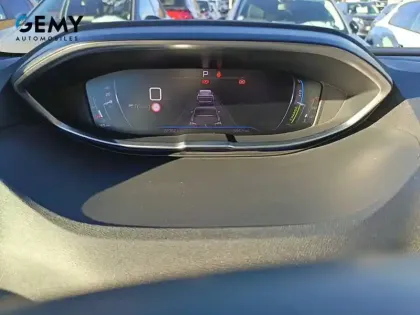 Photo 16 Peugeot 5008  Hybrid 136 e-DCS6