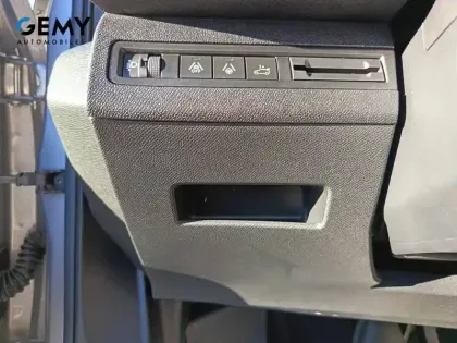 Photo 14 Peugeot 5008  Hybrid 136 e-DCS6