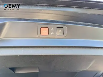 Photo 11 Peugeot 5008  Hybrid 136 e-DCS6