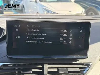 Photo 17 Peugeot 3008  BlueHDi 130ch S&S EAT8