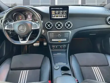 Photo 12 Mercedes Classe A  200 d 7G-DCT