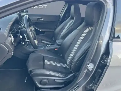 Photo 13 Mercedes Classe A  200 d 7G-DCT