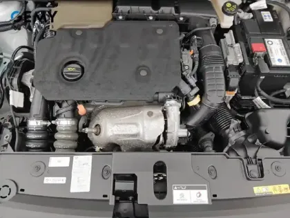 Photo 11 Peugeot 208  BlueHDi 100 S&S BVM6