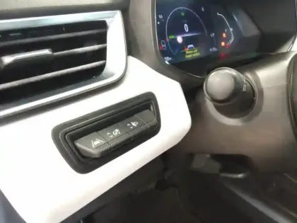 Photo 18 Renault Clio  E-Tech hybride 145