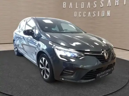 Photo 6 Renault Clio  E-Tech hybride 145