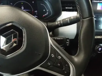 Photo 30 Renault Clio  E-Tech hybride 145