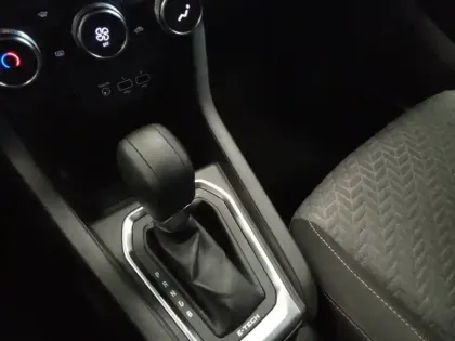 Photo 20 Renault Clio  E-Tech hybride 145