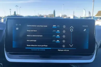 Photo 20 Peugeot 208  PureTech 100 S&S EAT8