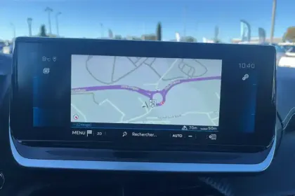 Photo 18 Peugeot 208  PureTech 100 S&S EAT8