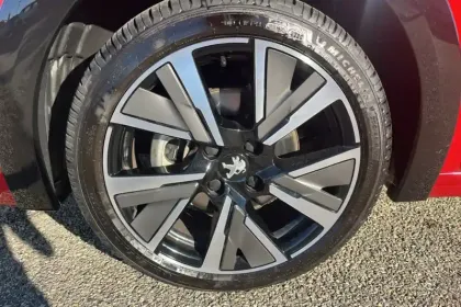 Photo 9 Peugeot 208  PureTech 100 S&S EAT8