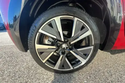 Photo 11 Peugeot 208  PureTech 100 S&S EAT8