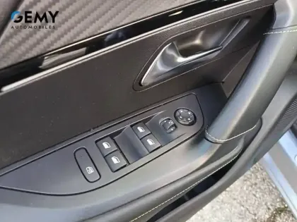 Photo 12 Peugeot 2008  BlueHDi 130 S&S EAT8