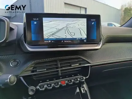 Photo 18 Peugeot 2008  BlueHDi 130 S&S EAT8