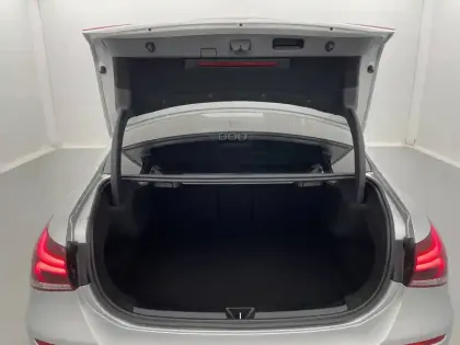 Photo 32 Mercedes Classe A Gén. IV (V177) Ph1 Progressive Line 4