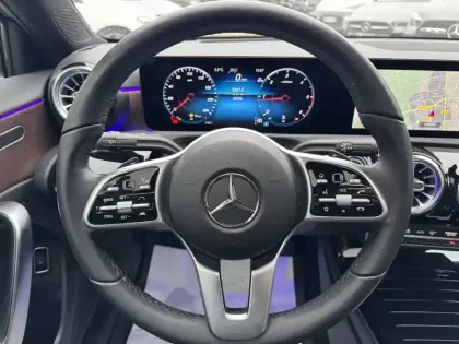 Photo 9 Mercedes Classe A  180 d 8G-DCT