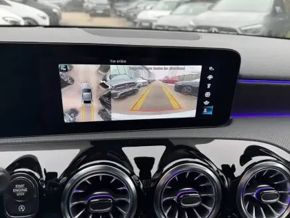 Photo 7 Mercedes Classe A  180 d 8G-DCT