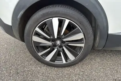 Photo 68 Peugeot 3008  Hybrid4 300 e-EAT8