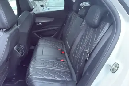 Photo 10 Peugeot 3008  Hybrid4 300 e-EAT8