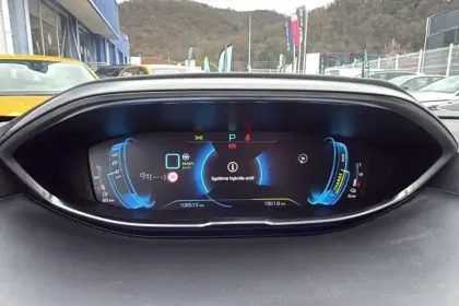 Photo 71 Peugeot 3008  Hybrid4 300 e-EAT8