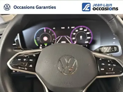 Photo 37 Volkswagen Touareg  3.0 V6 eHybrid 381ch Tiptronic 8 4Motion
