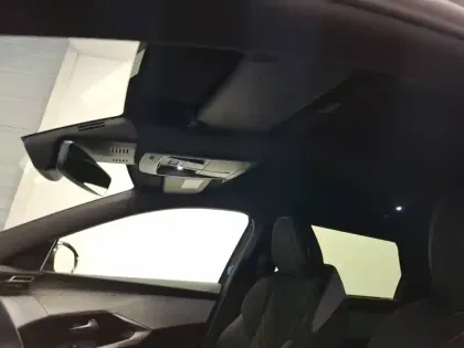 Photo 13 Peugeot 5008  Hybrid 145 e-DCS6