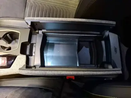 Photo 19 Peugeot 5008  Hybrid 145 e-DCS6