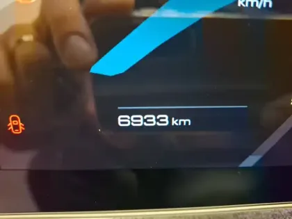 Photo 23 Peugeot 5008  Hybrid 145 e-DCS6