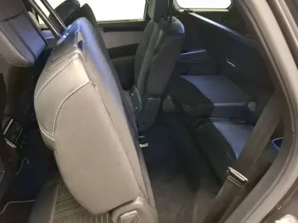 Photo 29 Peugeot 5008  Hybrid 145 e-DCS6