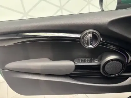 Photo 35 Mini Mini Cabriolet Cooper 136 ch DKG7