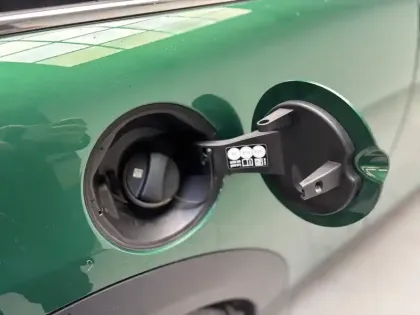 Photo 8 Mini Mini Cabriolet Cooper 136 ch DKG7