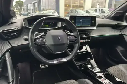 Photo 21 Peugeot 208  PureTech 100 S&S EAT8