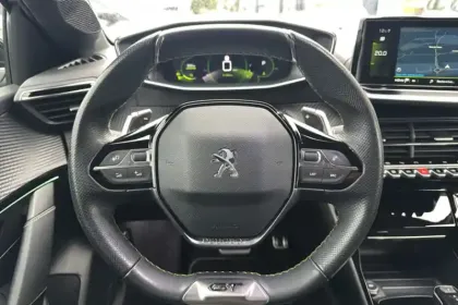 Photo 12 Peugeot 208  PureTech 100 S&S EAT8