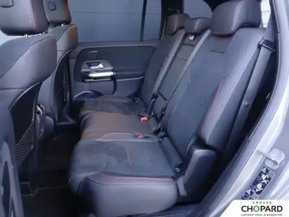 Photo 17 Mercedes GLB  200 d 8G-DCT