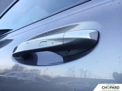 Photo 27 Mercedes GLB  200 d 8G-DCT